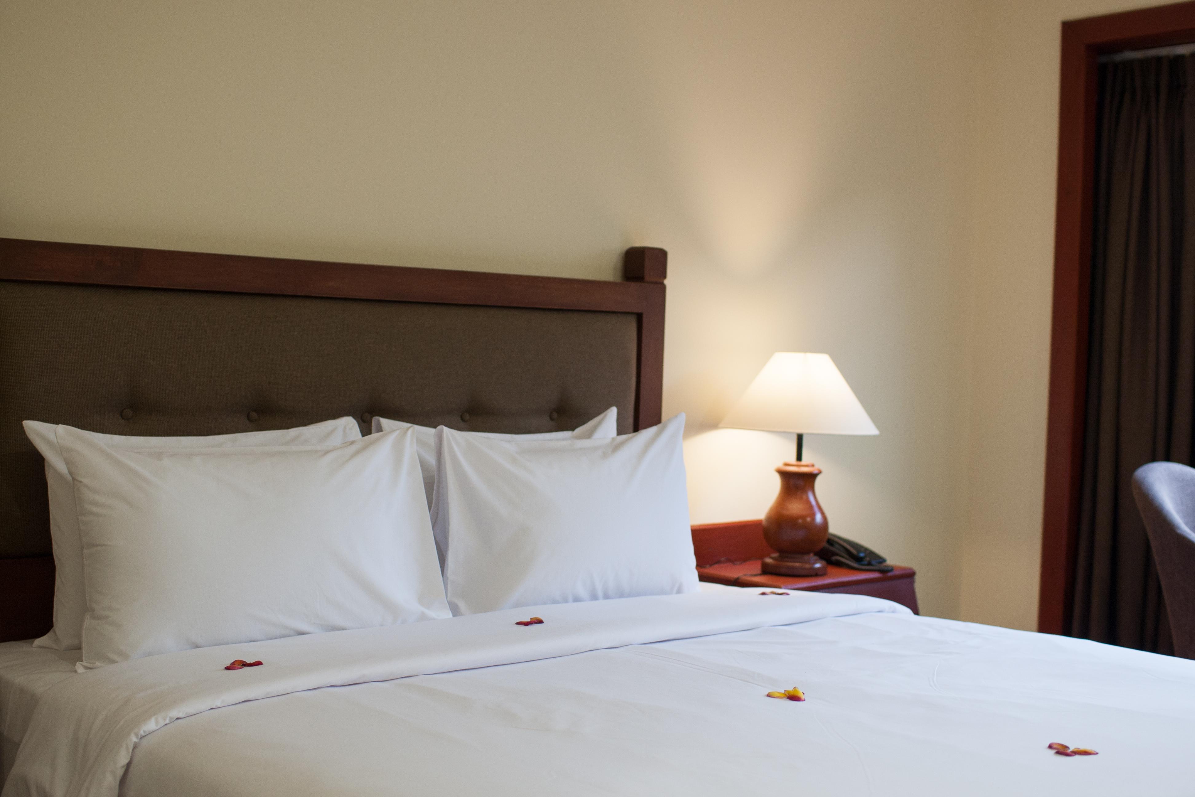Hotel De La Renaissance Siem Reap Esterno foto